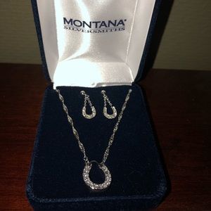 Horseshoe Necklace & Earring Set